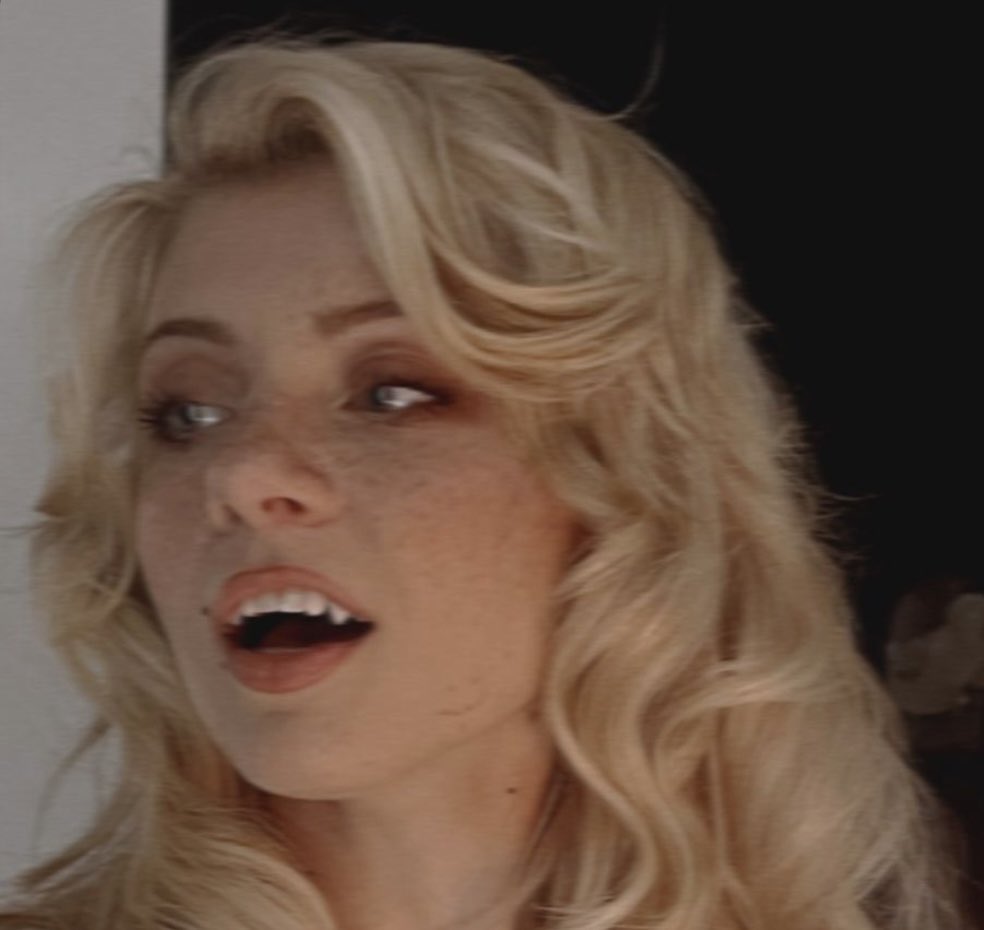 Oceanna Abernathy 🩸🧛🏻♀️ tweet media