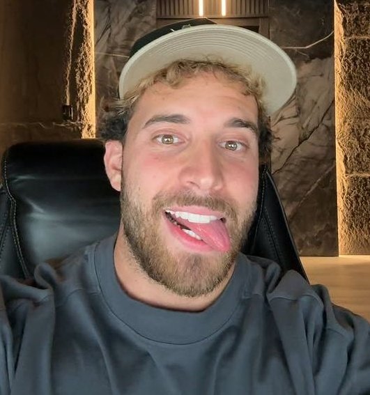 𝗘𝗡𝗡𝗬 🌸 tweet media