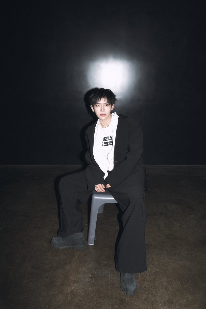 MODYSSEYWORLD's tweet photo. MODYSSEY (모디세이) THE 1ST SINGLE ALBUM
𝟏.𝐆𝐨𝐭 𝐇𝐨𝐨𝐤𝐞𝐝: 𝐀𝐧 𝐀𝐝𝐝𝐢𝐜𝐭𝐢𝐯𝐞 𝐒𝐲𝐦𝐩𝐡𝐨𝐧𝐲

𝗖𝗢𝗡𝗖𝗘𝗣𝗧 𝗣𝗛𝗢𝗧𝗢 𝟭

#YICHEN #이첸

➤ 2026.04.13 6PM (KST)

#MODYSSEY #모디세이
#GotHooked #AddictiveSymphony https://t.co/0IvdCfqi3G