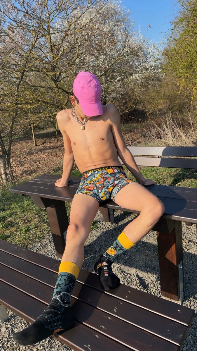 L30N5703 tweet media