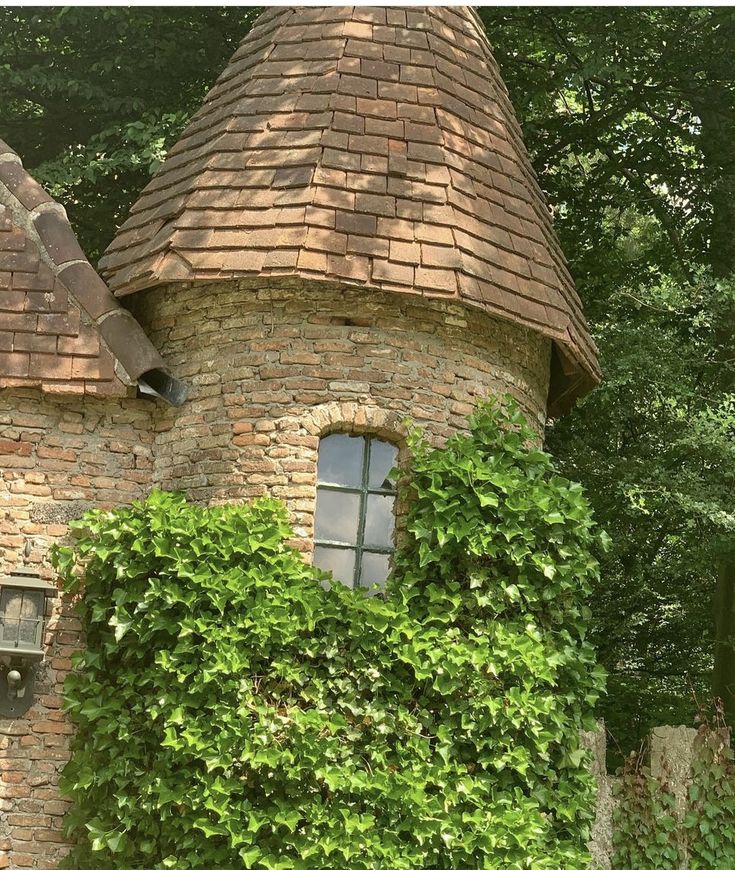 The Last Homely House tweet media