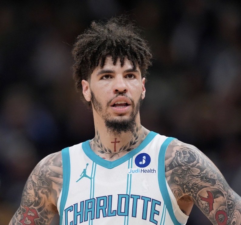 ᴅ ʀ ᴇ ᴡ tweet media