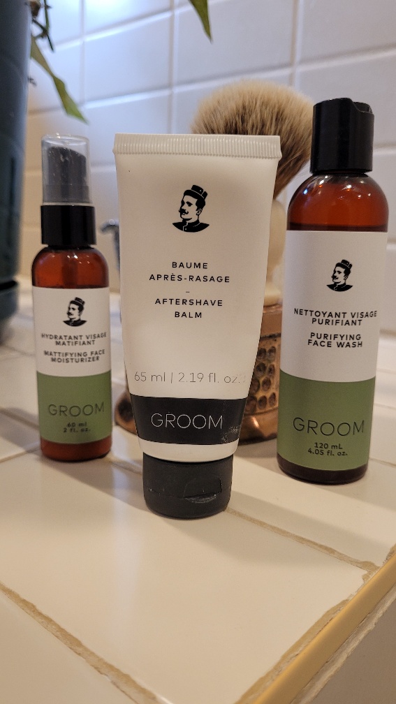 eastendbobbie's tweet image. Got some of my favorite Groom products, ready to get me set for another busy but great day! Check out their site for amazing #mensgrooming products
#mensproducts #madeincanada #facialcare #beardcare
lesindustriesgroom.com