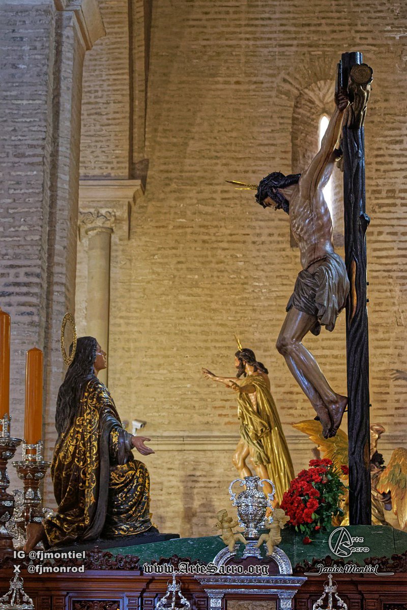 Buena Muerte y Resurrección... en Santa Marina. #ASacro

📷 <a href="/fjmonrod/">Fco Javier Montiel</a>