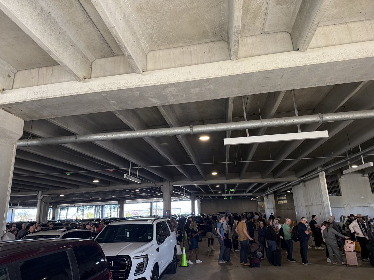 thebarcus's tweet photo. I’d like to thank our brilliant members in Congress for setting aside partisan politics and running this country so well. Like here in New Orleans. The thousands in line with me for 4+ hours waiting to fly home thank you. I don’t know why your approval numbers are so low? https://t.co/Z2k6R4zWdF