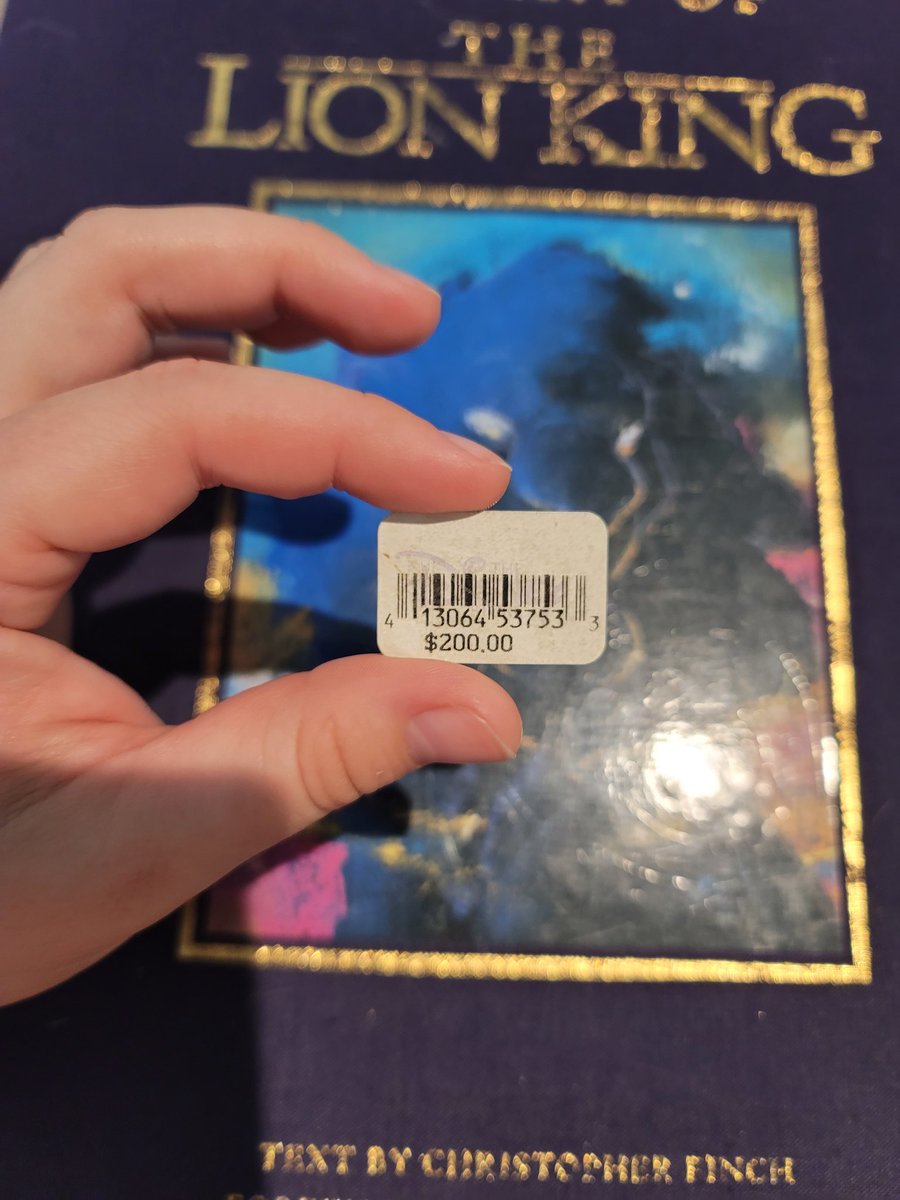 planthorror's tweet photo. somehow managed to nab a signed limited edition of THE ART OF THE LION KING for $30 via poshmark https://t.co/JkYzrmxY1j