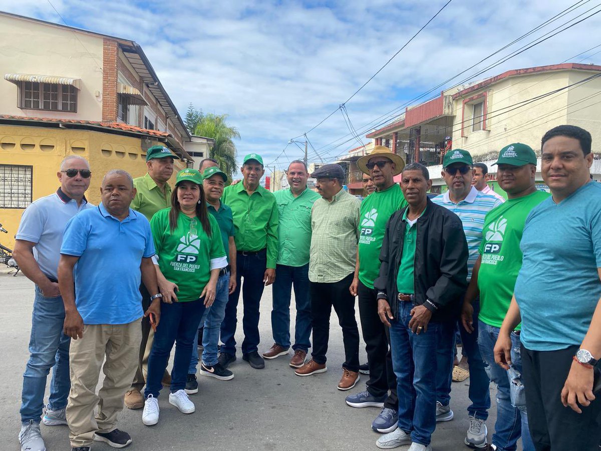 keylaReyna04's tweet photo. La jornada avanza con fuerza, en San Francisco der Macoris, integrando más personas y fortaleciendo cada espacio organizativo en esta jornada de crecimiento en la @FPcomunica 

#FuerzaDelPueblo
#JornadaFP
#OrganizaciónFP
#SeguimosCreciendo https://t.co/Vb3sVQrTsD