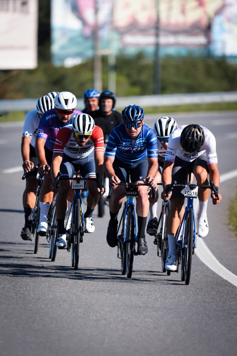 Martín Llaryora tweet media