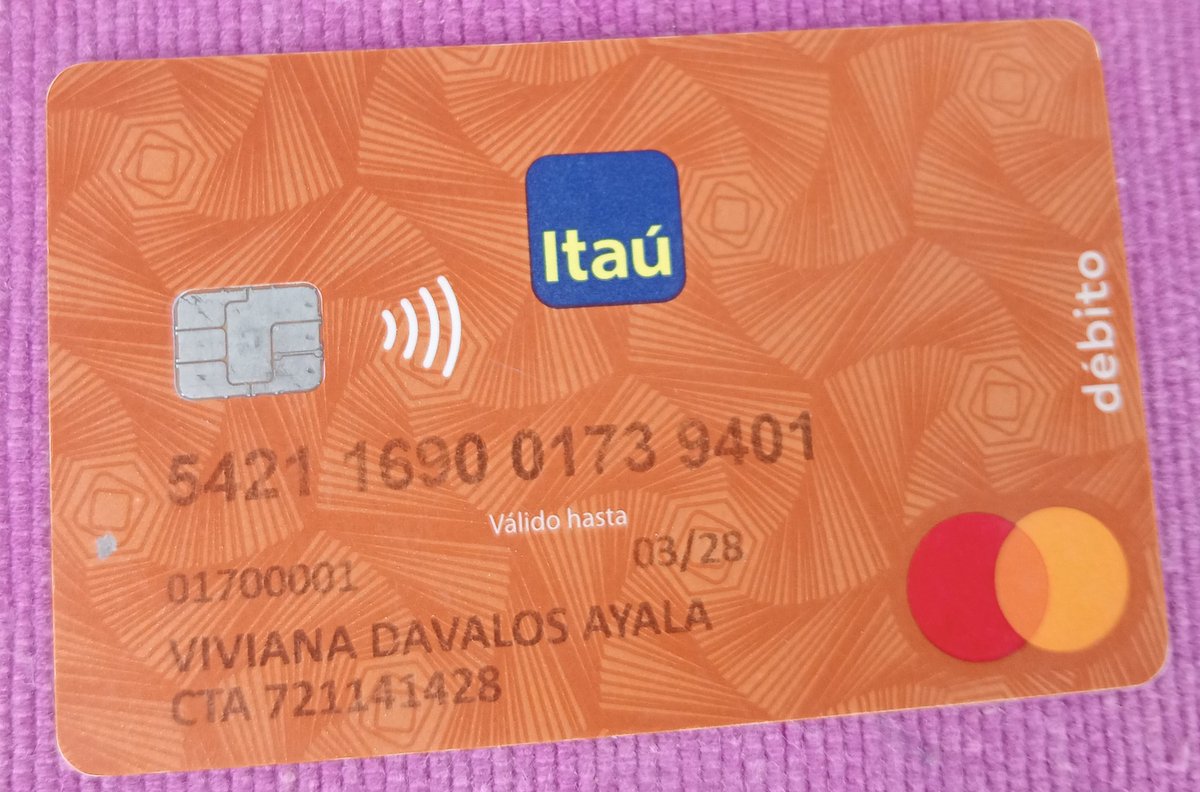 jcmv84's tweet photo. Encontré esta tarjeta, para informar a la propietaria @ItauParaguay 
Le busque en diferentes redes sociales pero no encontré coincidencia de los datos.
Si alguien le conoce a la persona para avisarle https://t.co/0xOeYHGXMf