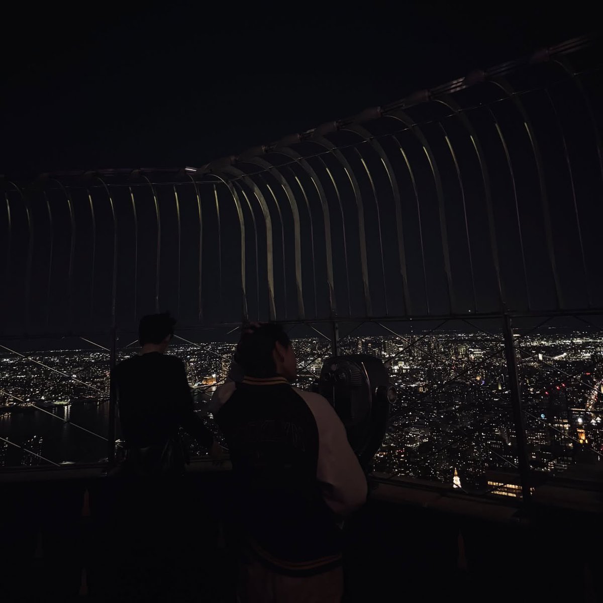 Chew ☾ tweet media