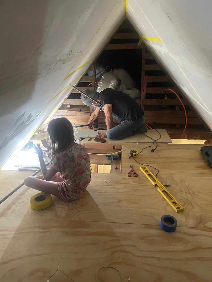 WorldcraftIndus's tweet image. Building our daughter her own attic play room. 
It’s a family affair. 
Putting decades of hands-on experience to good use. Proud of our progress and grateful to our little one for her assistance. 🏠
#FamilyProject #AtticConversion #HomeImprovement #DIY #renovation #teamwork