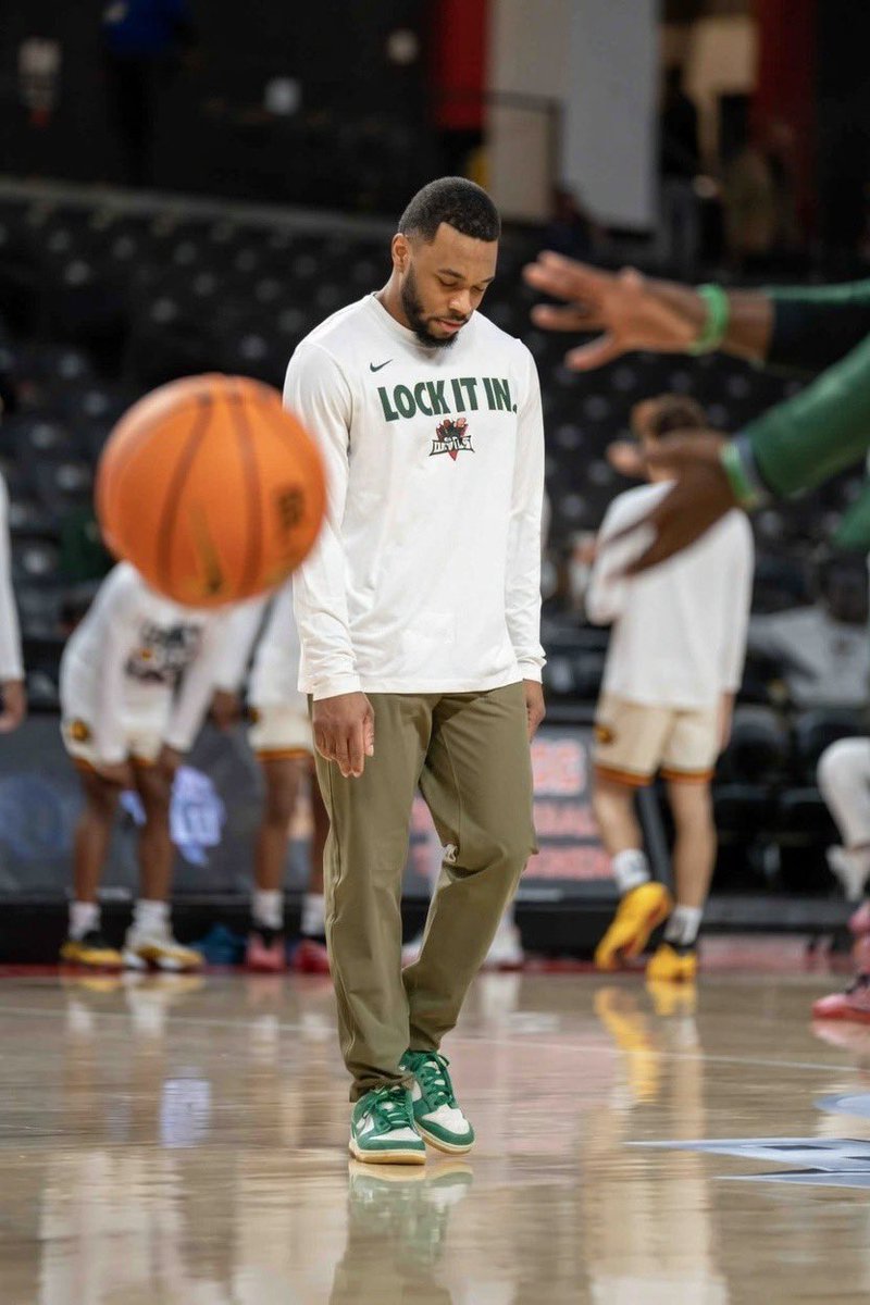 Khalid | @MSValleyMbb Coach tweet media