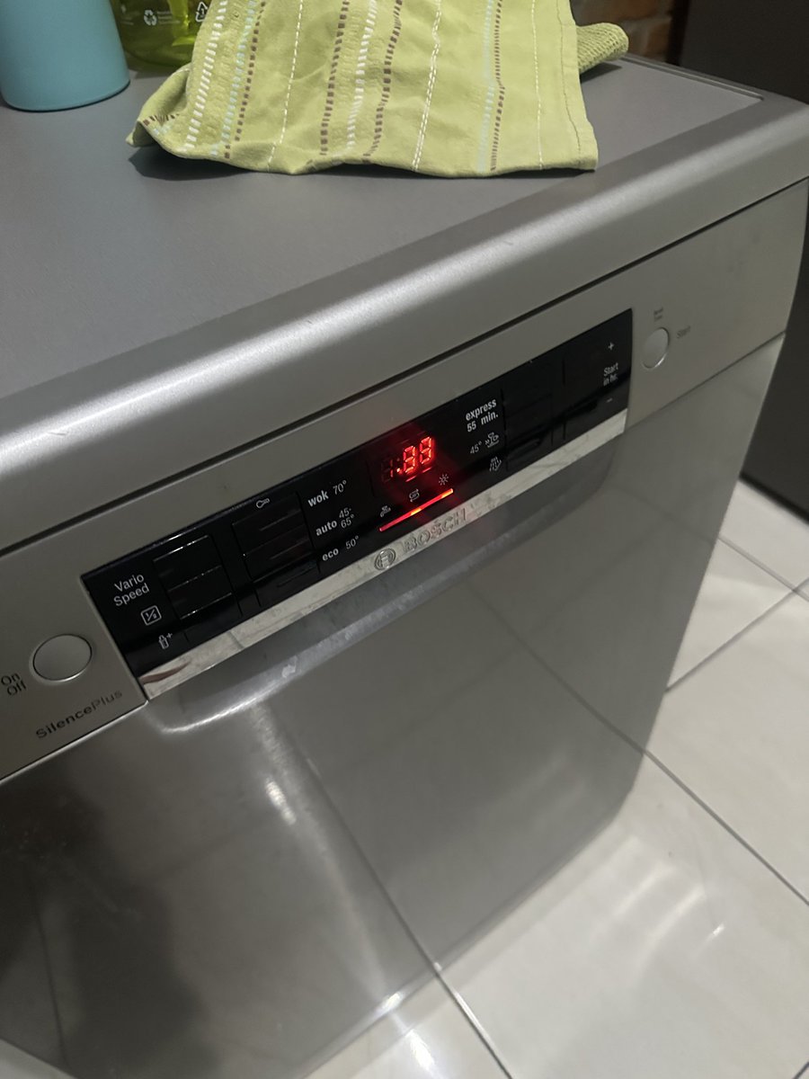 bby yoda tweet media