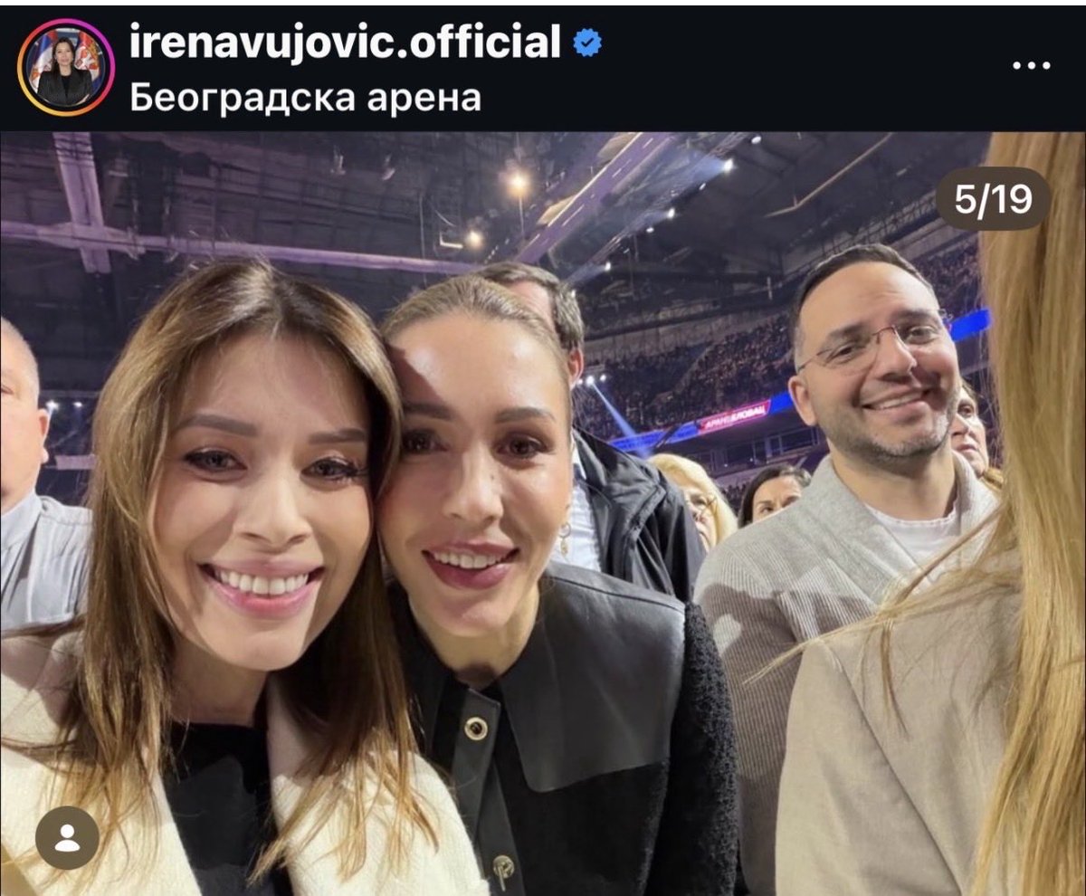 BezStraga tweet media