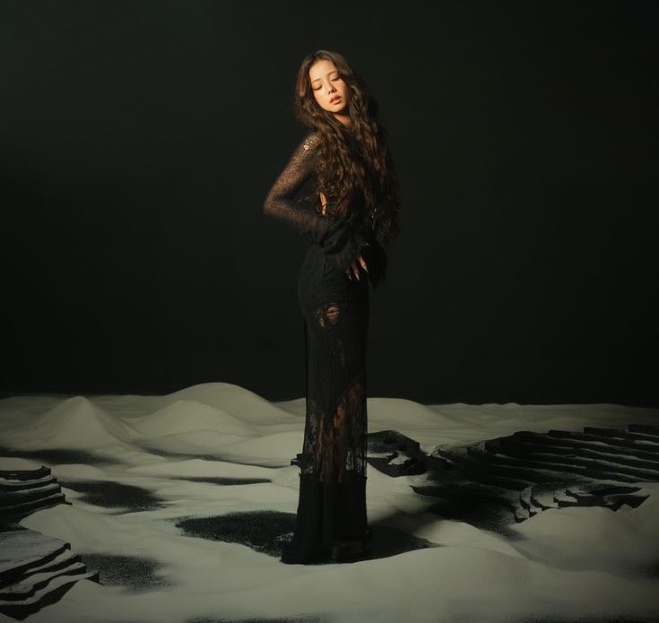 jisoo pics tweet media