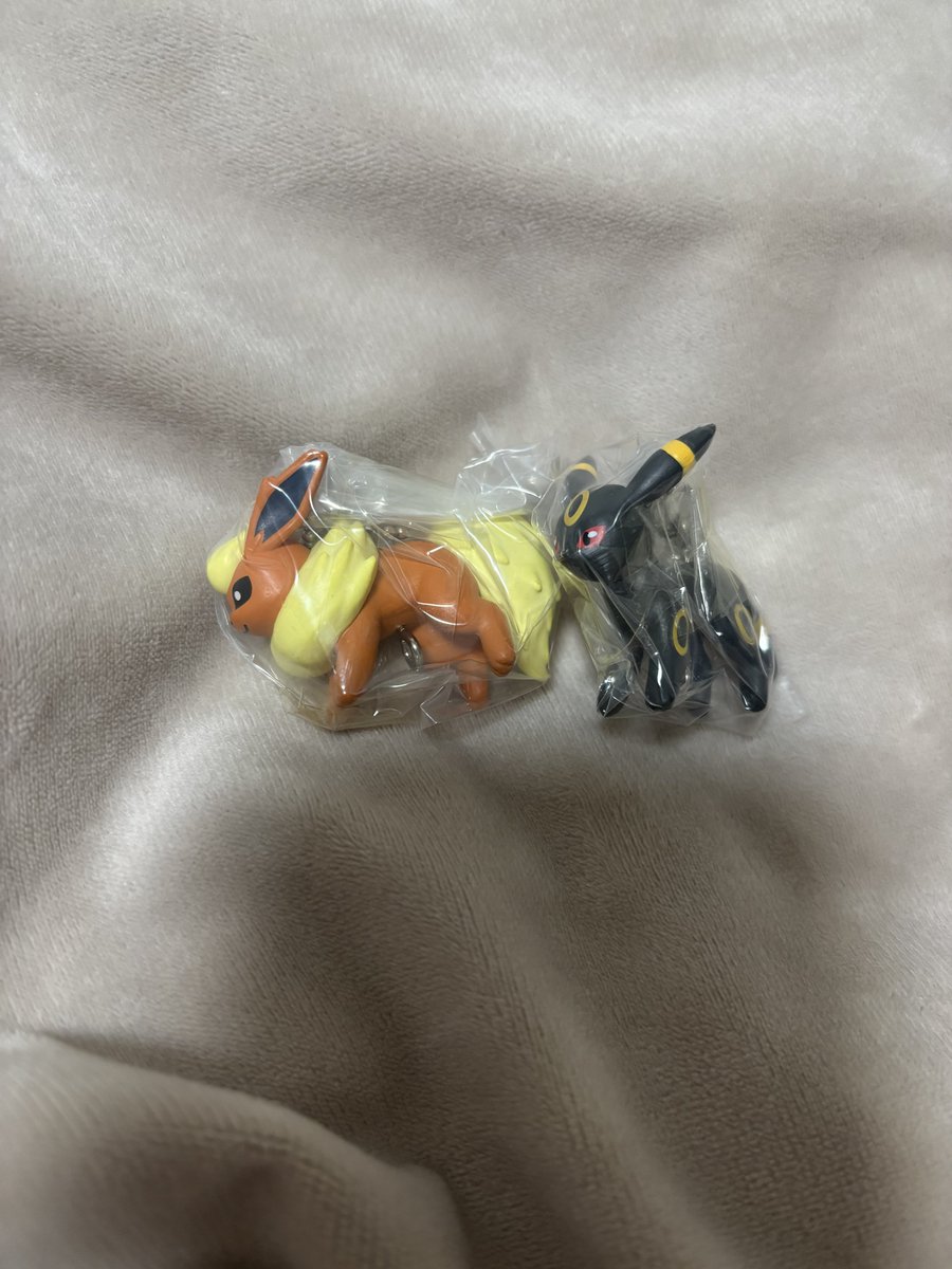 すすす tweet media