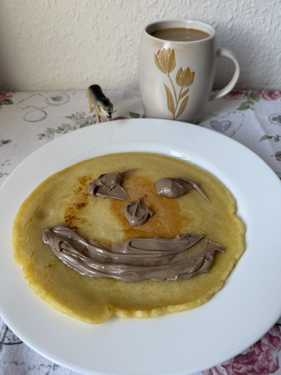 FRD490's tweet image. Coffee and pancakes ☕️🥞☺️😋🤤
#coffee #pancakes ✌️🐺