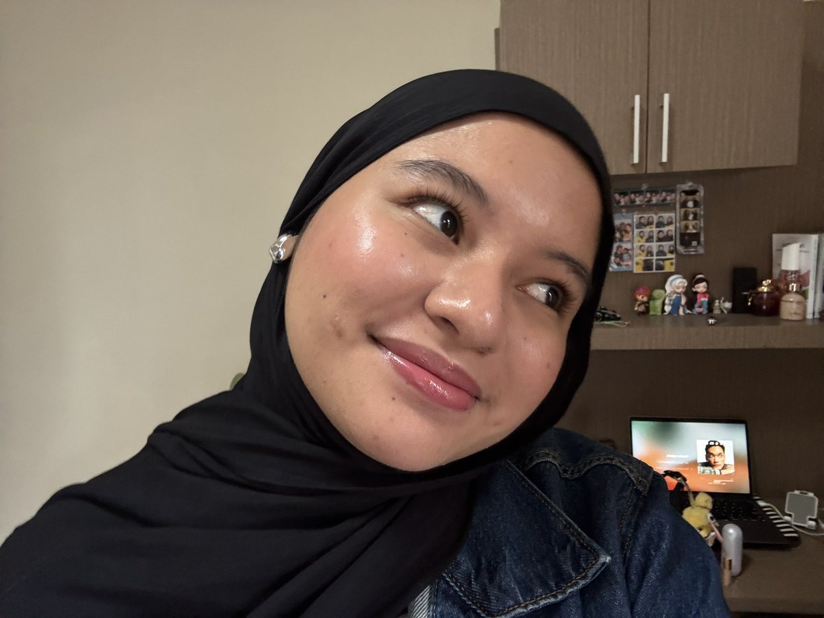 zahra #kuliahlagi tweet media