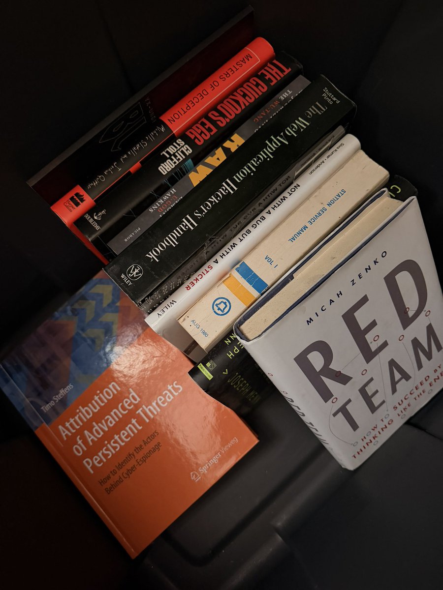 Justin Elze tweet media