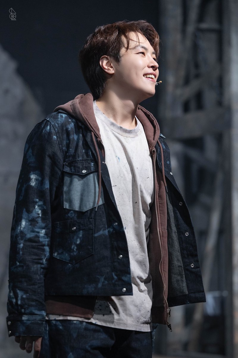 Oвєℓιѕк tweet media