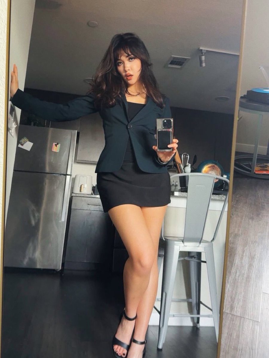 GoonAddict tweet media