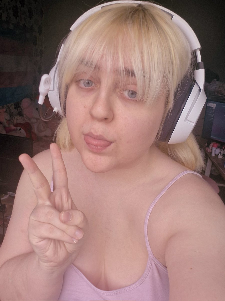 Charlotte Bunny 🏳️‍⚧️ tweet media