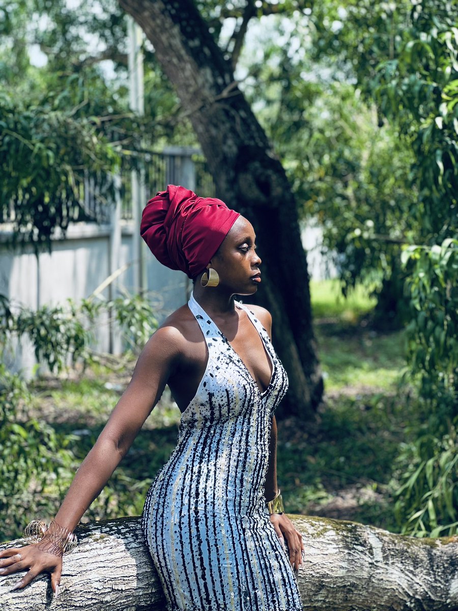 𝓣𝔂𝓻𝓪𝓷𝓽 🎀 tweet media