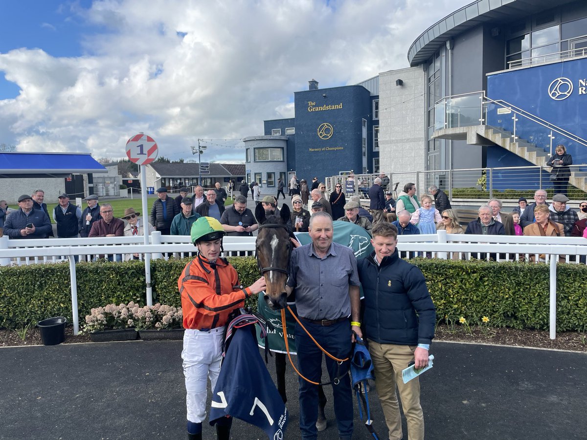 NaasRacecourse's tweet photo. What a finish ๐ฅ
Independent Expert gets the better of Quatre Bras to take the Colm White Bookmaker Handicap under @joeysheridan8 for @d_g_hogan ๐
@bookieboy123
#FlatIsBack https://t.co/FIkl5m4G0g