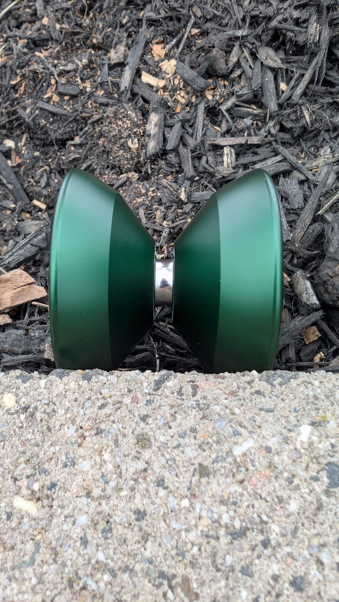 DresselDesigns tweet media