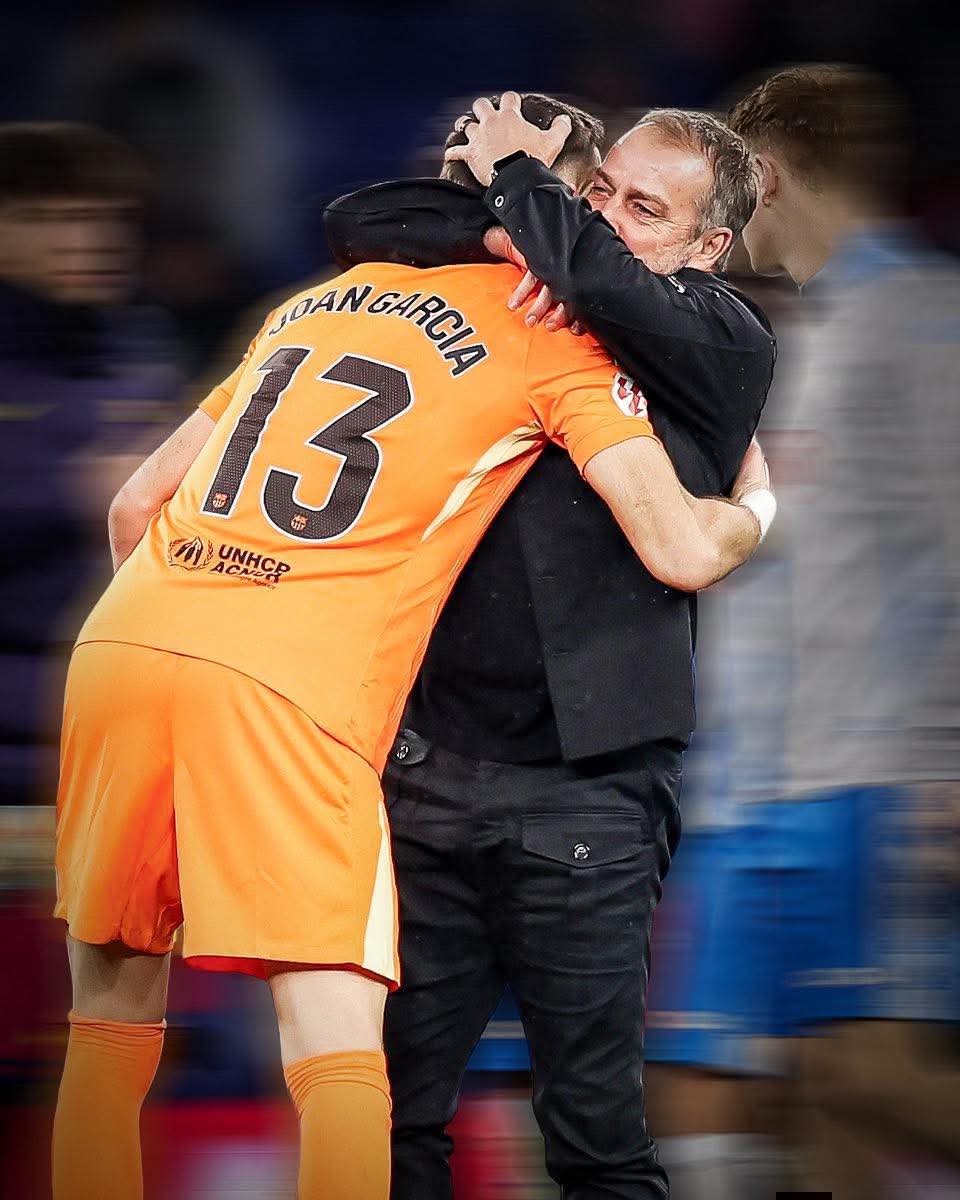 Tocapilotes's tweet photo. Todos somos Hansi Flick con  Joan García 🧤✨

EL MEJOR FICHAJE DE LA TEMPORADA 😳 https://t.co/UpJjO7yg3x