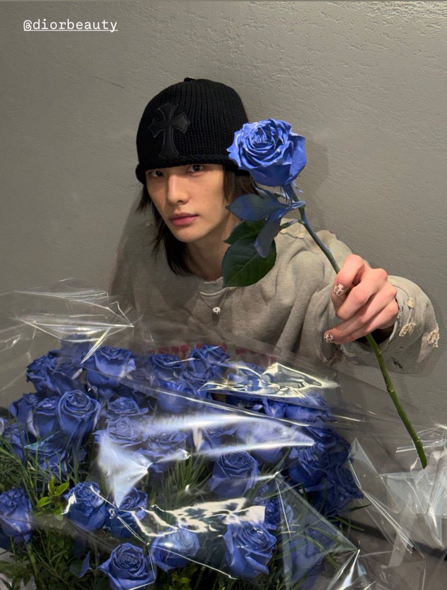 Hyunjin Crave tweet media