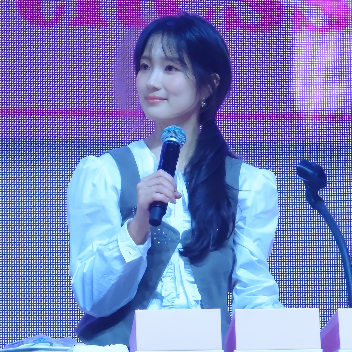 👻🎬 tweet media