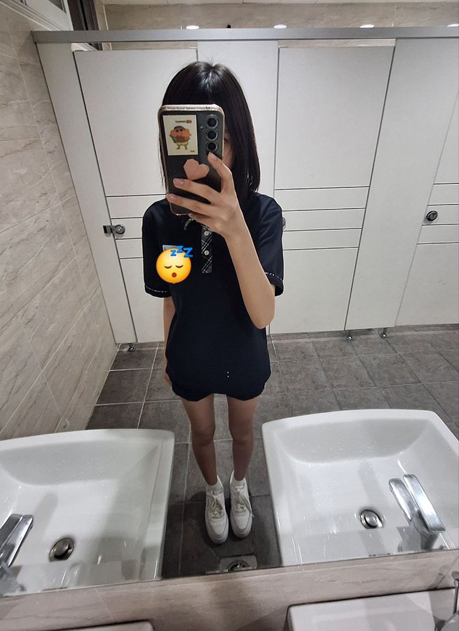 ねおち tweet media