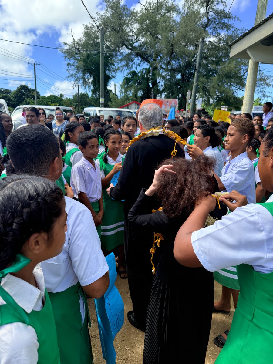 Neil L. Andersen tweet media