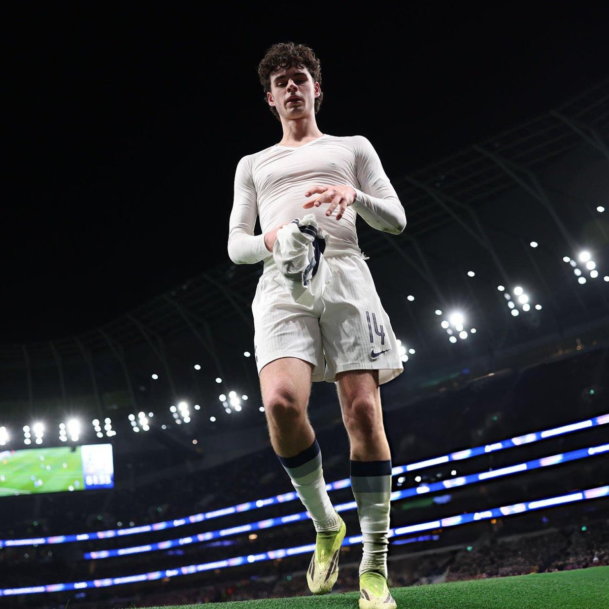 DybalaAndMore's tweet image. Archie Gray