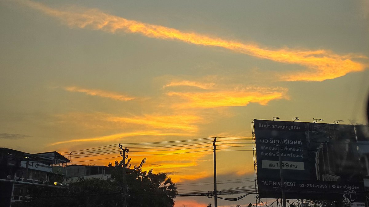 yes.iam.oukie🌈🌞❤️📸🎧🤓 tweet media