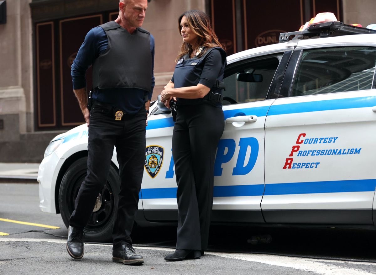 Detective EO tweet media