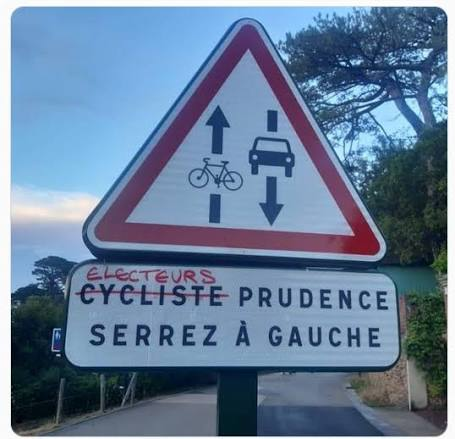 Action Antifa Sud Seine et Marne ☭✊🔻 tweet media