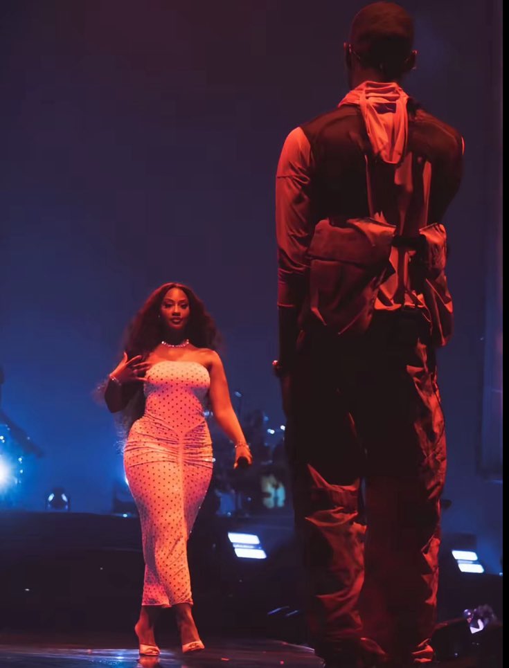 Tems Charts tweet media