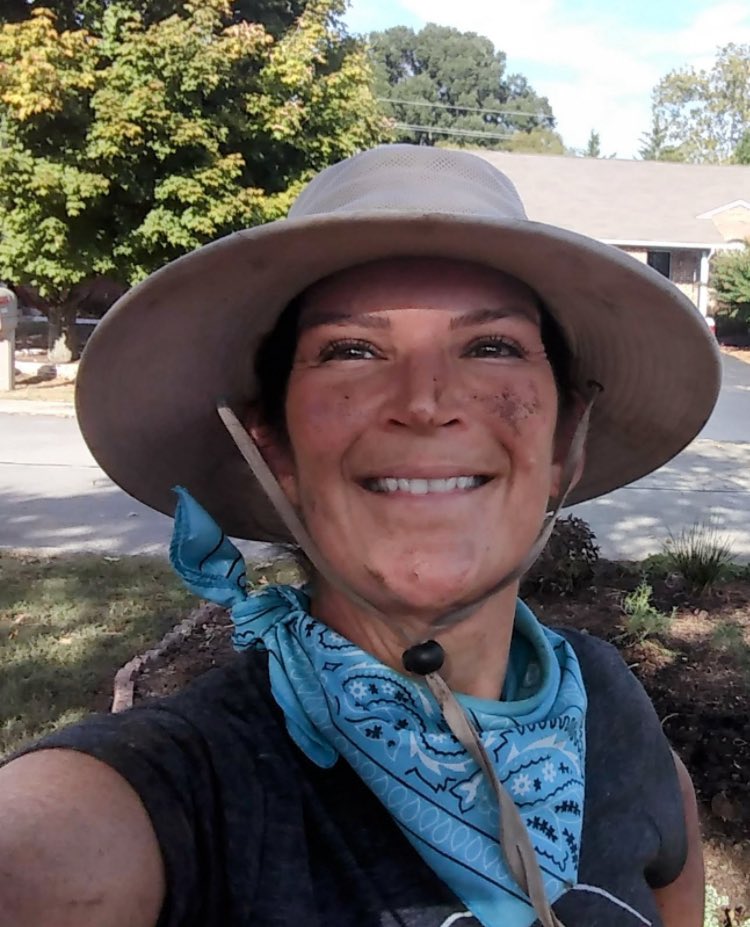 Barefoot Jewess ✡️ tweet media