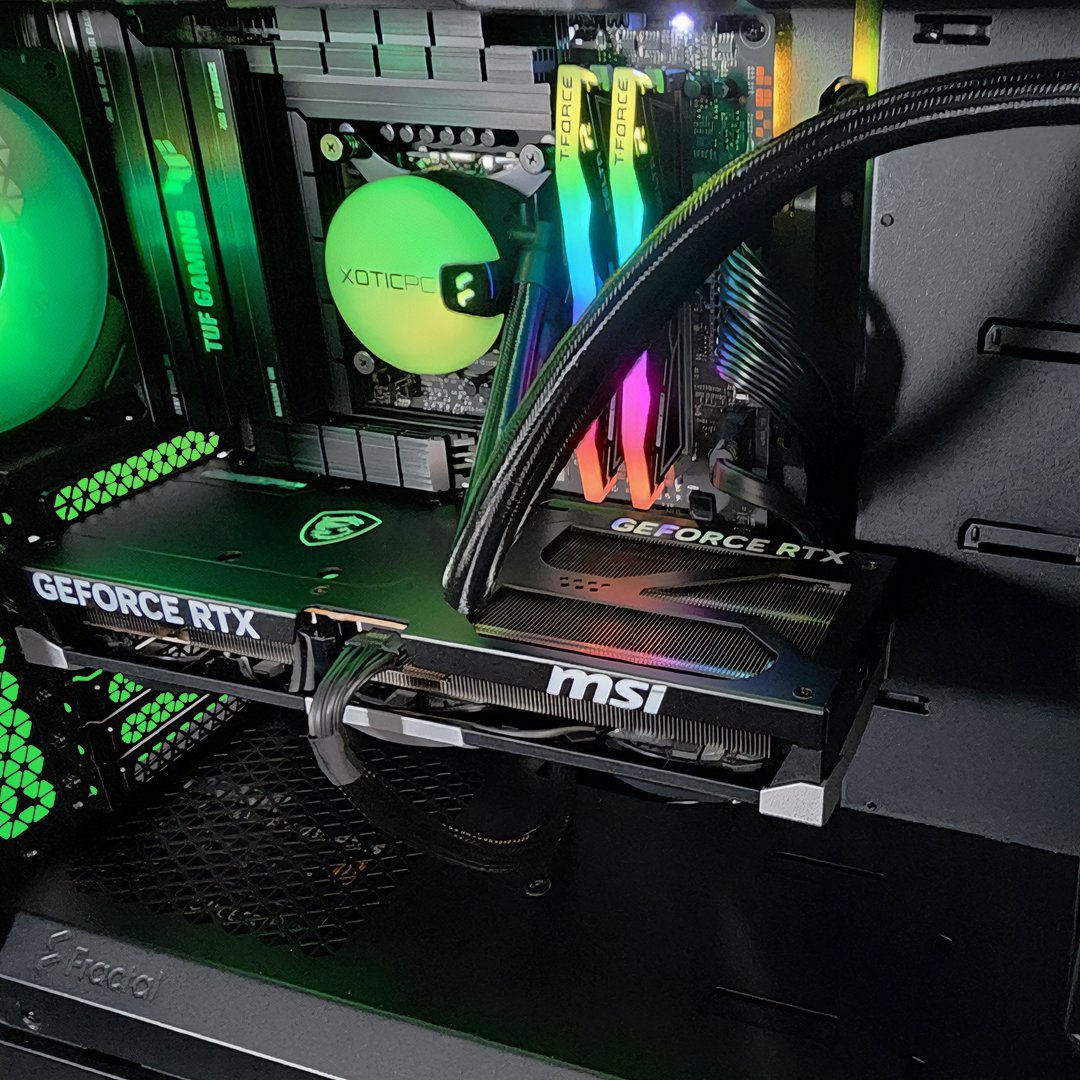 XOTIC PC tweet media