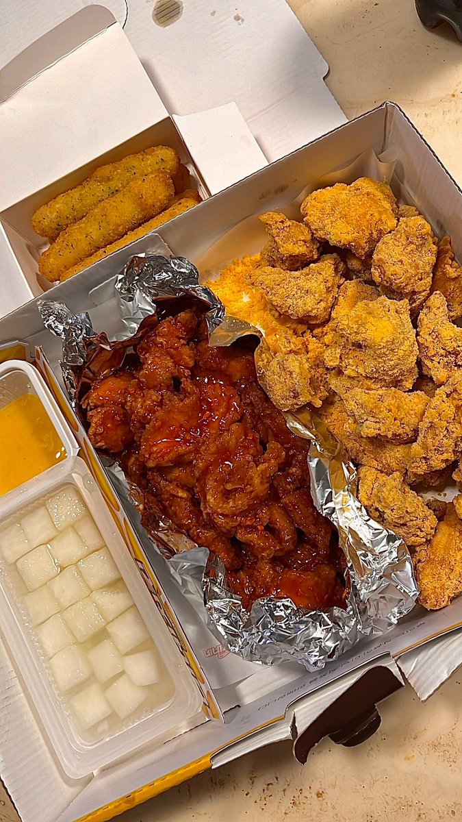 𝑫𝒐𝒉𝒐𝒐𝒏 rest tweet media