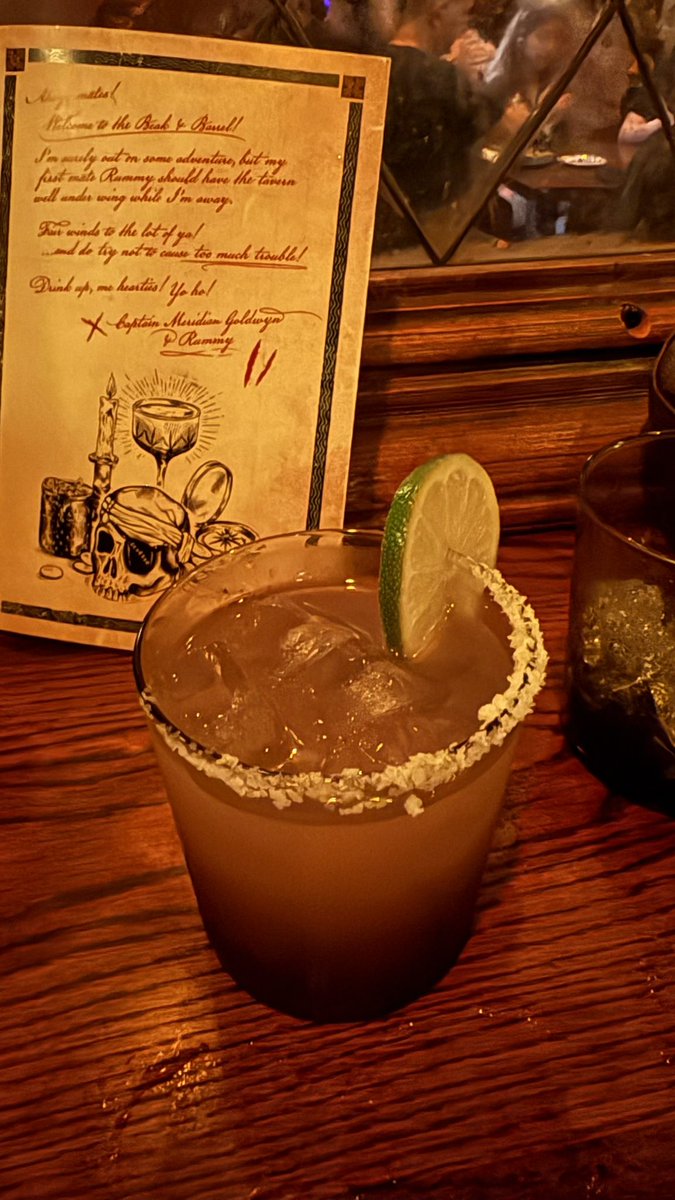 Brer_Brian's tweet photo. And now a salty seas margarita and the island provisions https://t.co/rGZLPBs1Hf
