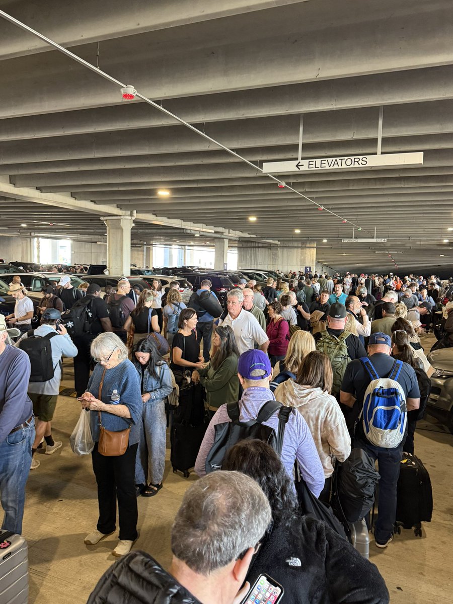 UWreckMe tweet media