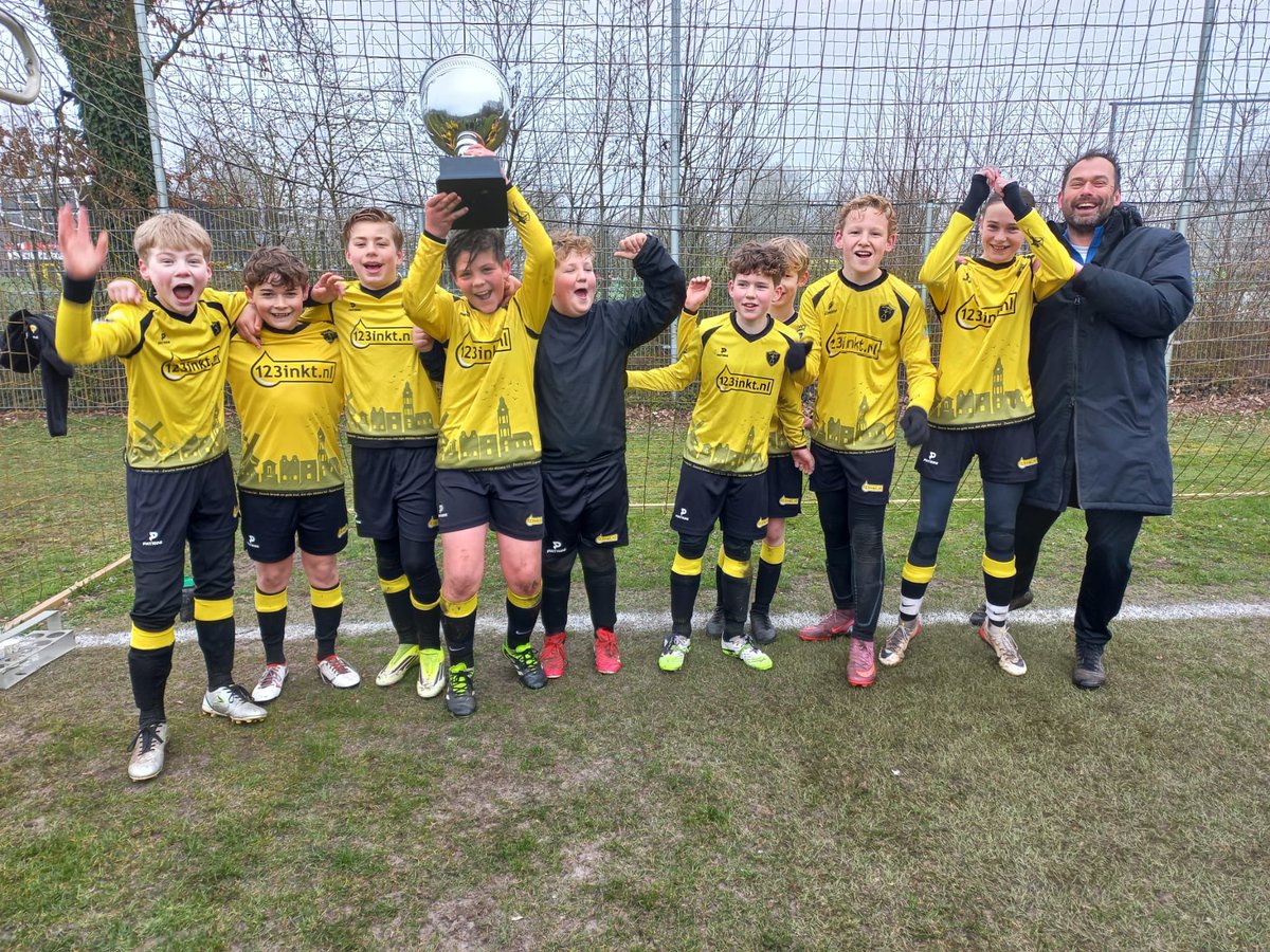 Alcides♔ tweet media