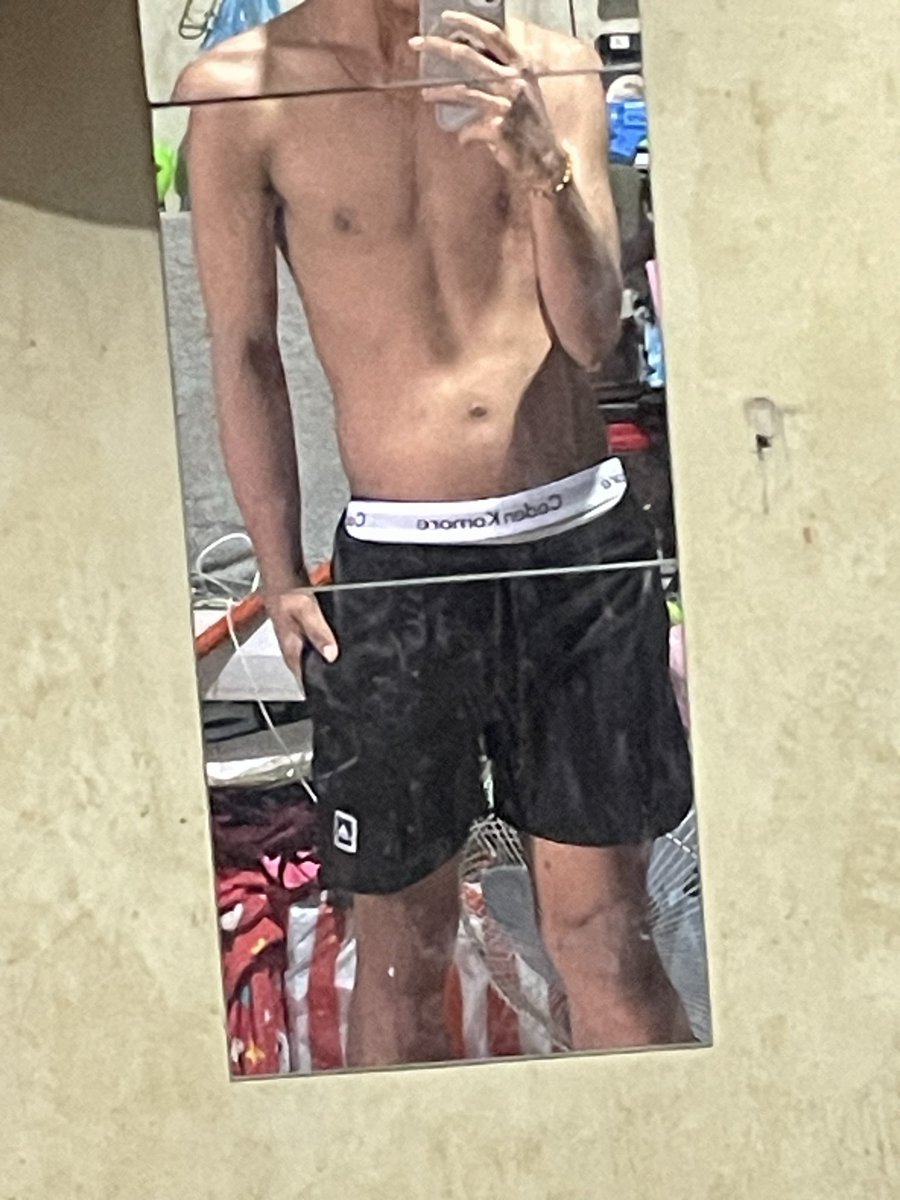 mayk_vargas's tweet photo. wala ng abs https://t.co/YuUElMeFs4