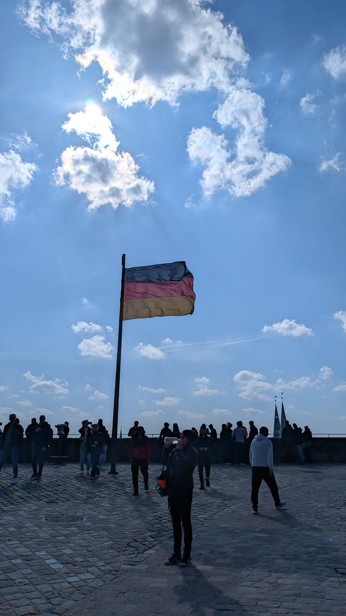 Felix 🔴⚪🔴 | mer paggens tweet media