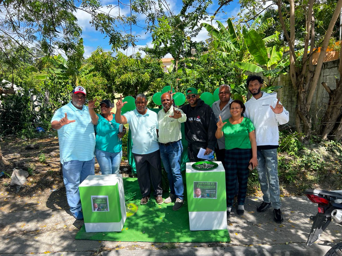 AlexandraDip's tweet photo. Ocoa activa en la Jornada de Crecimiento 
@FPcomunica @LeonelFernandez 
#FuerzaDelPueblo
#JornadaFP
#FPCrece
#OrganizaciónFP
#SeguimosCreciendo https://t.co/TF0Skem5Di