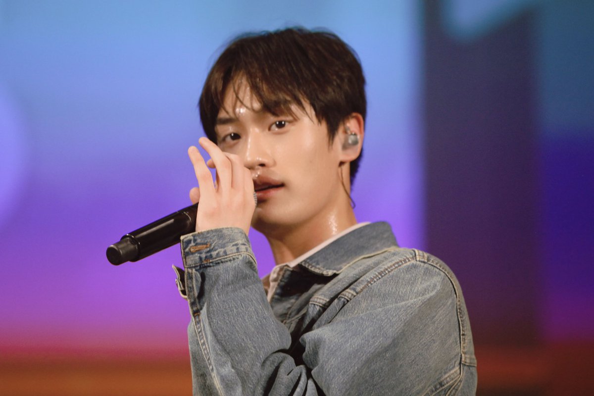 oo_n7w's tweet photo. 260322 人生4カットMusicFest2026

제일 빛났어요🌟

#금준현 #KUMJUNHYEON #クムジュンヒョン
#TIOT #티아이오티 
#人生4カットMusicFest2026 https://t.co/sobaA9opfg