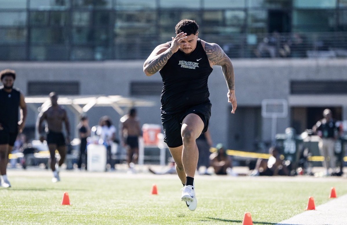 ZHEN SOTELO tweet media